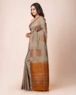 Women Floral Woven Banarasi Saree with Contrast Border - Image 4