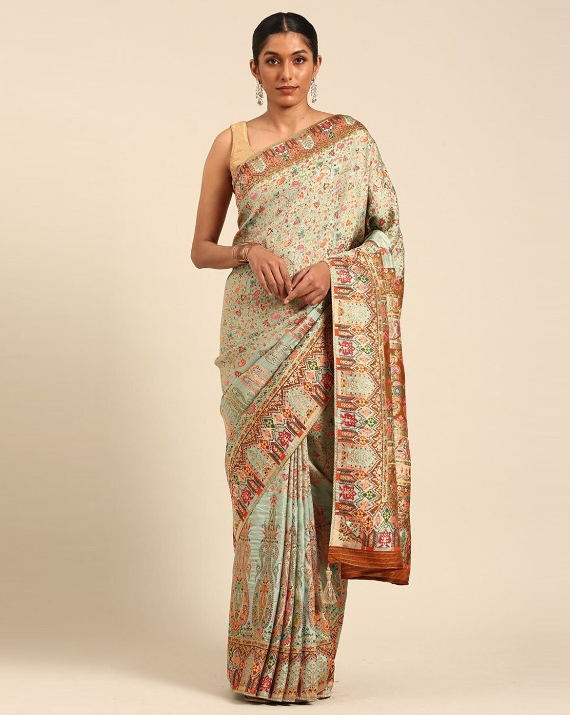 -1117Wx1400H-701239900-green-MODEL Floral Zari Woven Saree - Image 1